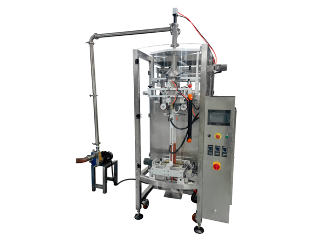 液体真空包装机应用-420GL全自动大背封液体包装机