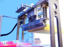 枕式包装机制造商的操作过程引入包装机